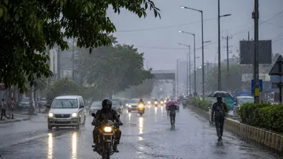 झारखंड मौसम: रांची सहित 10 जिलों में 18 जुलाई को बारिश-वज्रपात की चेतावनी, येलो अलर्ट जारी