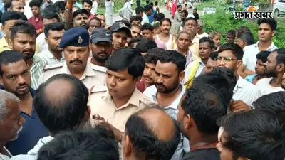 औरंगाबाद में युवक की मौत के बाद भड़के ग्रामीण, नौकरी और मुआवजे की मांग पर अड़े लोग, वाहनों की लगी लंबी कतार