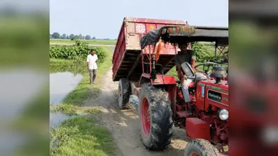 पोठिया में जनप्रतिनिधि फेल, समाजसेवी पास: मालबस्ती में मो. हफीज ने निजी खर्च से दुरुस्त कराई 1 किमी जर्जर सड़क