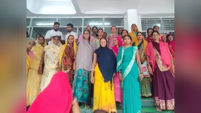 पलामू : वर्षों से सड़क की दुर्दशा झेल रहीं रांकी-हमीनपुर की महिलाओं ने डीसी को सुनाई पीड़ा