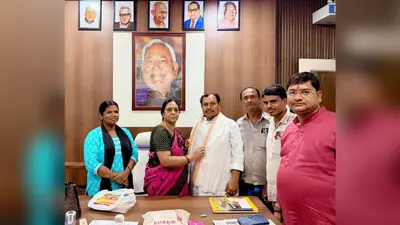 जिला नागरिक परिषद सदस्य मनोनीत होने पर आचार्य राकेश पासवान शास्त्री का सम्मान, नेताओं ने दी बधाई