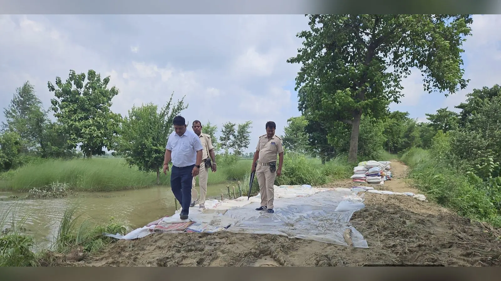 मूसलाधार बारिश में 10 फीट से ज्यादा टूट गया था नहर का तटबंध, अब मरम्मत पूरी; धान के किसानों को राहत