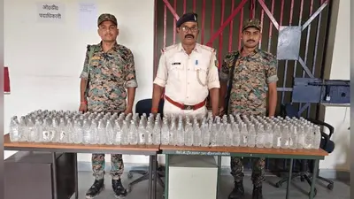 औरंगाबाद में शराब तस्करों पर पुलिस का शिकंजा, देसी शराब और बाइक जब्त, धंधेबाज फरार