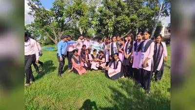 गोपालगंज के डायट थावे में वृक्षारोपण कार्यक्रम, महोगनी और फलदार पौधे लगाकर संरक्षण का लिया संकल्प
