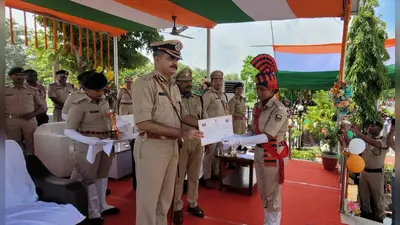 गया जी : बिहार की छवि अब आपके कंधों पर, पासिंग आउट परेड में महिला सिपाहियों से बोले आईजी विकास वैभव