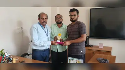नीट में सफलता हासिल कर महमूद रजा ने बढ़ाया मॉडल कॉलेज और जिले का मान