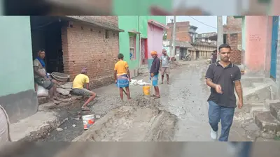 खबर प्रकाशित होने के बाद संवेदक ने मरम्मत करायी सड़क