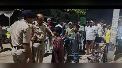 कैमूर: भगवानपुर बाजार में पुलिस की सख्ती, मटरगश्ती कर रहे युवकों की लगी क्लास, संदिग्ध बाइकसवार हिरासत में