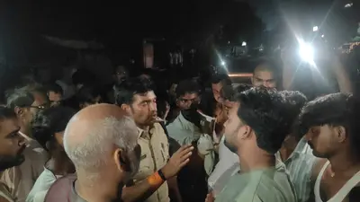 रोहतास: चेनारी में पुलिस गाड़ी की टक्कर से युवक की मौत, लोगों में आक्रोश; रातभर हाईवे जामकर की नारेबाजी