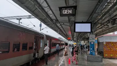ठाकुरगंज रेलवे स्टेशन पर डिजिटल कोच डिस्प्ले सिस्टम शुरू: प्लेटफॉर्म पर खत्म होगी भागदौड़