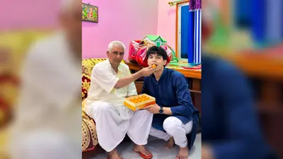 बक्सर: नावानगर के आयुष ने NEET में पाई शानदार सफलता, गांव में खुशी का माहौल, परिजनों में जश्न