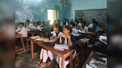 सखी वार्ता कार्यक्रम में किशोर-किशोरियों को महिला सुरक्षा और करियर की दी गई जानकारी