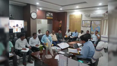 DM विनोद दूहन ने की मैराथन समीक्षा, राशन कार्ड निर्माण और स्कूलों को गोद लेने के सख्त निर्देश