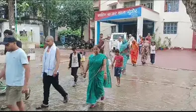 अंकित हत्याकांड में गिरफ्तारी नहीं होने पर परिजनों का फूटा गुस्सा, पहुंचे थाना