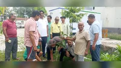 दलसिंहसराय में पौधरोपण अभियान, समाज के लोगों ने लिया हरियाली बढ़ाने का संकल्प