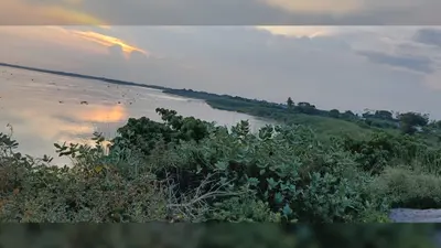 भागलपुर में 24 घंटे में गंगा का जलस्तर 30 सेंटीमीटर बढ़ा, तटबंध के तल तक पहुंचा पानी, प्रशासन ने बढ़ाई निगरानी