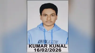 एक साल, दो बड़ी परीक्षाएं और शानदार सफलता... बगहा के कुमार कुणाल ने NEET और IAT दोनों में लहराया परचम