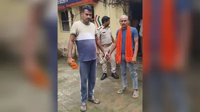 शराब के साथ युवक गिरफ्तार, बाइक जब्त