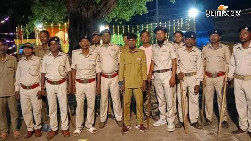 रोहतास: कोचस में ग्राम रक्षा दल का 30 दिवसीय प्रशिक्षण संपन्न, 250 युवाओं ने सीखे कानून और सुरक्षा के गुर