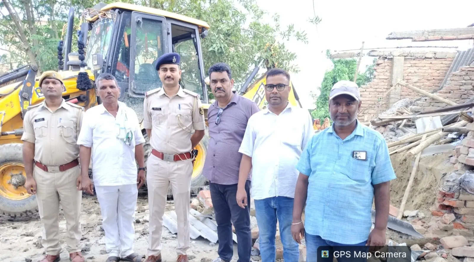 बिस्फी के दो गांवों में चला अतिक्रमण हटाओ अभियान, सरकारी रास्ता कराया गया मुक्त