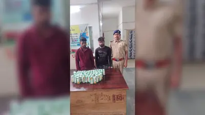 कैमूर में यूपी से शराब ला रहे दो तस्कर गिरफ्तार, बाइक से 11.40 लीटर शराब बरामद