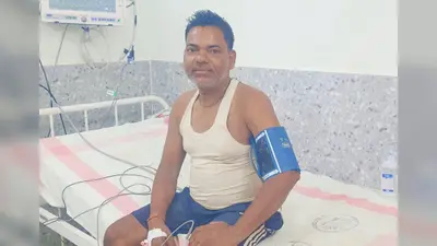 बिजली बोर्ड में प्लग लगाते समय करंट की चपेट में आये गृहस्वामी, बेहोश होकर गिरे
