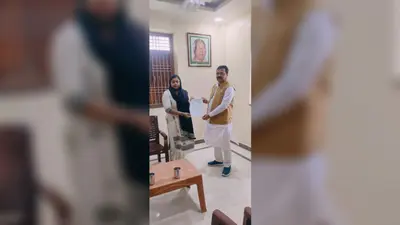 बाबूबरही के प्लस टू विद्यालय में एससी छात्रावास निर्माण अधूरा, चारदीवारी भी नहीं बनी