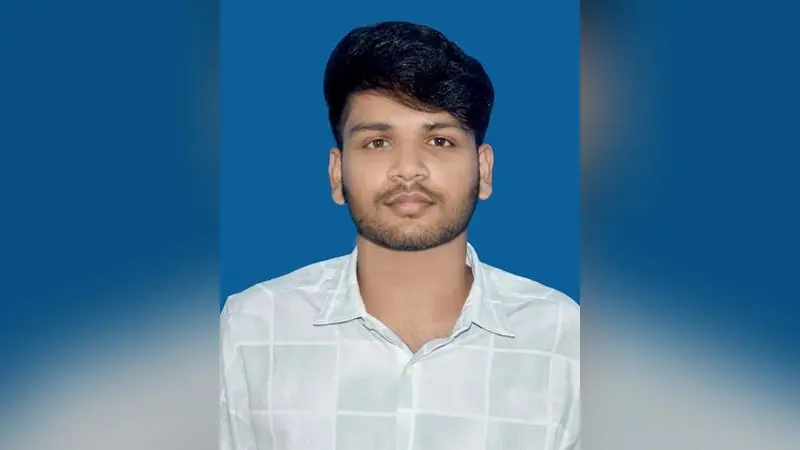 सेल्फ स्टडी का कमाल, आर्यन ने नीट में 606 अंक और AIR 8281 हासिल कर बढ़ाया जिले का मान