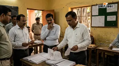 मैट्रिक परीक्षा में बड़ा मामला, संस्कृत की कॉपियों के पन्ने फटे मिले, दो केंद्राधीक्षकों से जवाब तलब