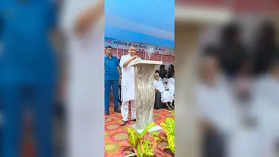 पीसी हाईस्कूल पटसा में संस्थापक रामकिशोर राय की प्रतिमा का अनावरण