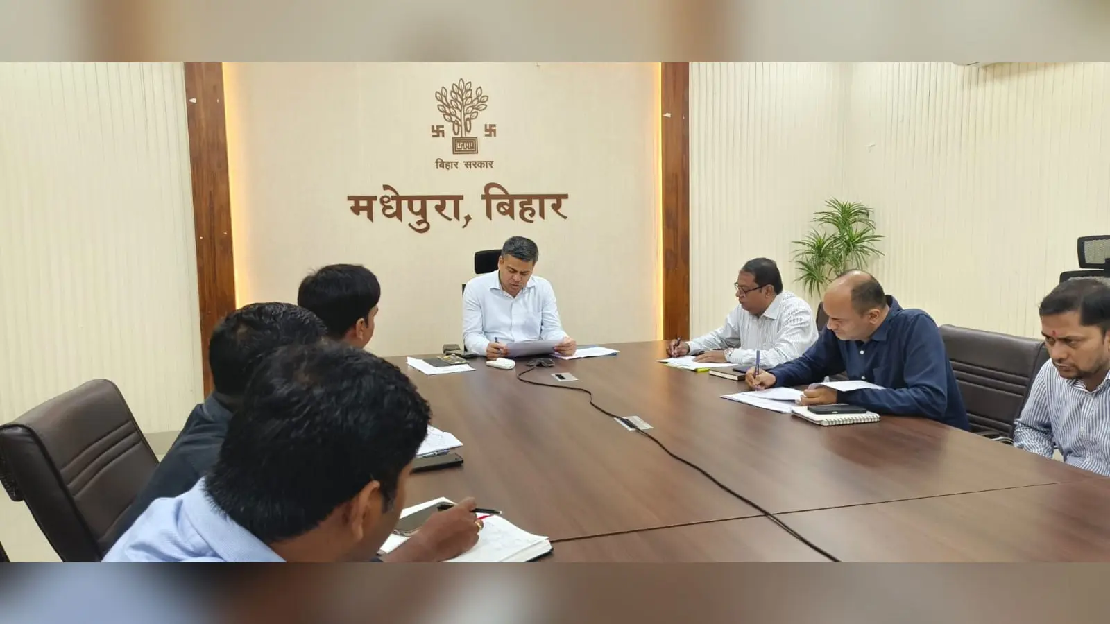 31 जुलाई से पहले शत-प्रतिशत सीएमआर आपूर्ति सुनिश्चित करने का डीएम का निर्देश, दो राइस मिलों से मांगा स्पष्टीकरण