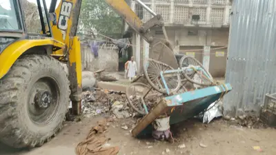 ट्रैफिक चौक से कपसिया चौक तक चला अतिक्रमण हटाओ-साफ सफाई अभियान, बेगूसराय में मुख्यमंत्री के आने से पहले सतर्क रहा प्रशासन