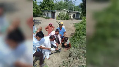 गोपालगंज: समाजसेवी की 31वीं पुण्यतिथि पर श्रद्धांजलि दी गयी, पौधरोपण भी किया गया