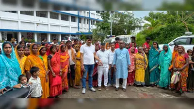 नदी ने पहले छीनी पुश्तैनी जमीन, अब रेलवे की कार्रवाई से बेघर हुए परिवार