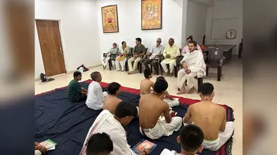 गया जी : विष्णुपद क्षेत्र के उत्तरादि और रामानुज मठ में चल रहीं वैदिक पाठशालाएं, सनातन संस्कृति सीख रहे बच्चे