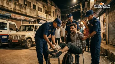 मोजे में छिपाकर ले जा रहा था लाखों रुपये, नेपाल पुलिस ने सीमा पर दबोचा