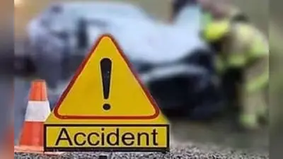 सीवान: बाइक फिसलने से युवक घायल, डायल-112 पुलिस और ग्रामीणों ने पहुंचाया अस्पताल