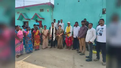 नीट परीक्षा में सफल पंकज टुडू को विधायक सविता महतो ने किया सम्मानित