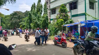 पुलिस ने मुजरिम समझ दूसरे युवक को उठाया, गलती समझ में आने के बाद छोड़ा
