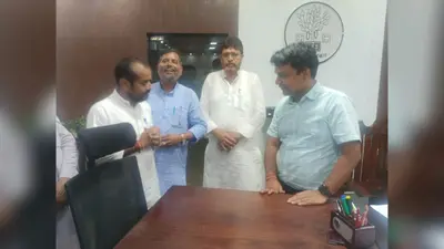 सासाराम में जदयू नेताओं का शक्ति प्रदर्शन, DM दीपक कुमार मिश्रा से मुलाकात कर विकास पर की चर्चा