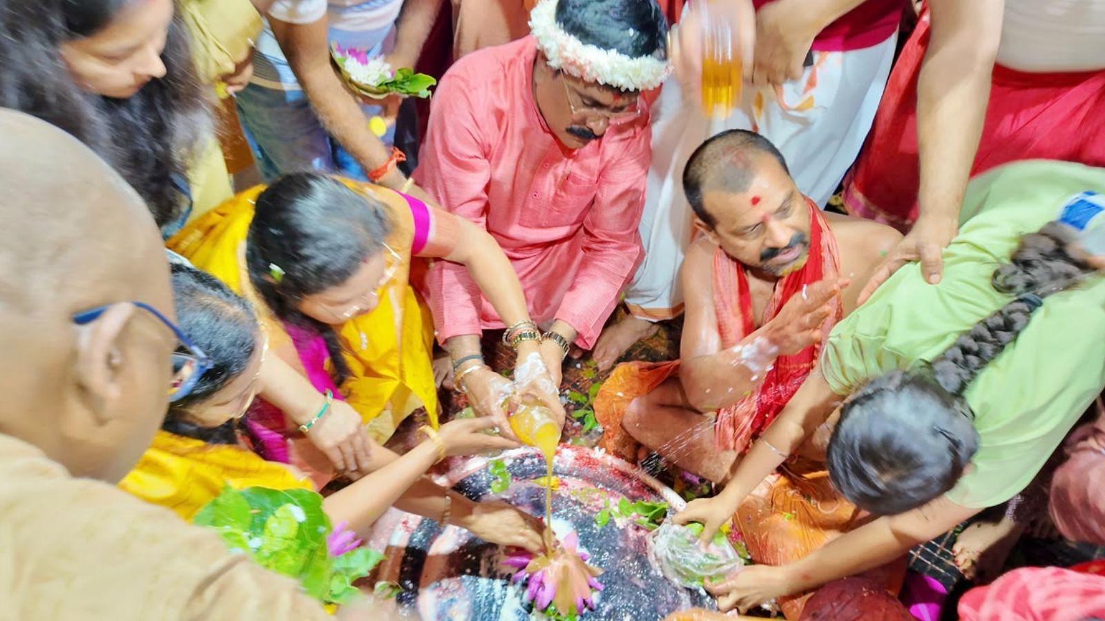 Yogendra Prasad Baidyanath Dham Visit (1).jpg