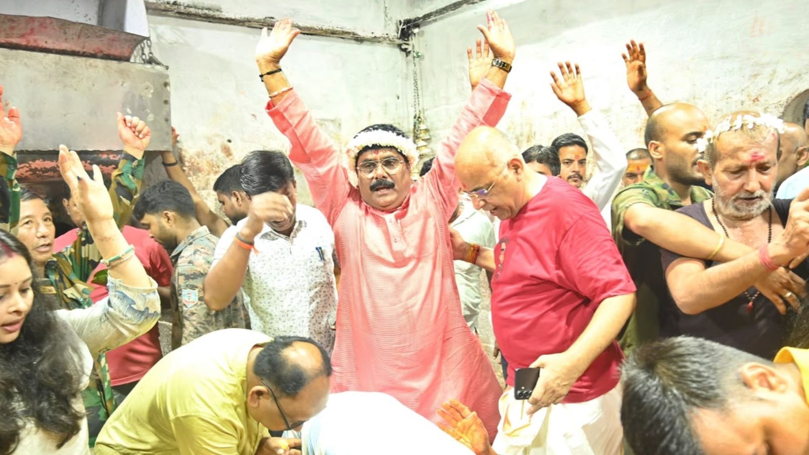 Yogendra Prasad Baidyanath Dham Visit (2).jpg