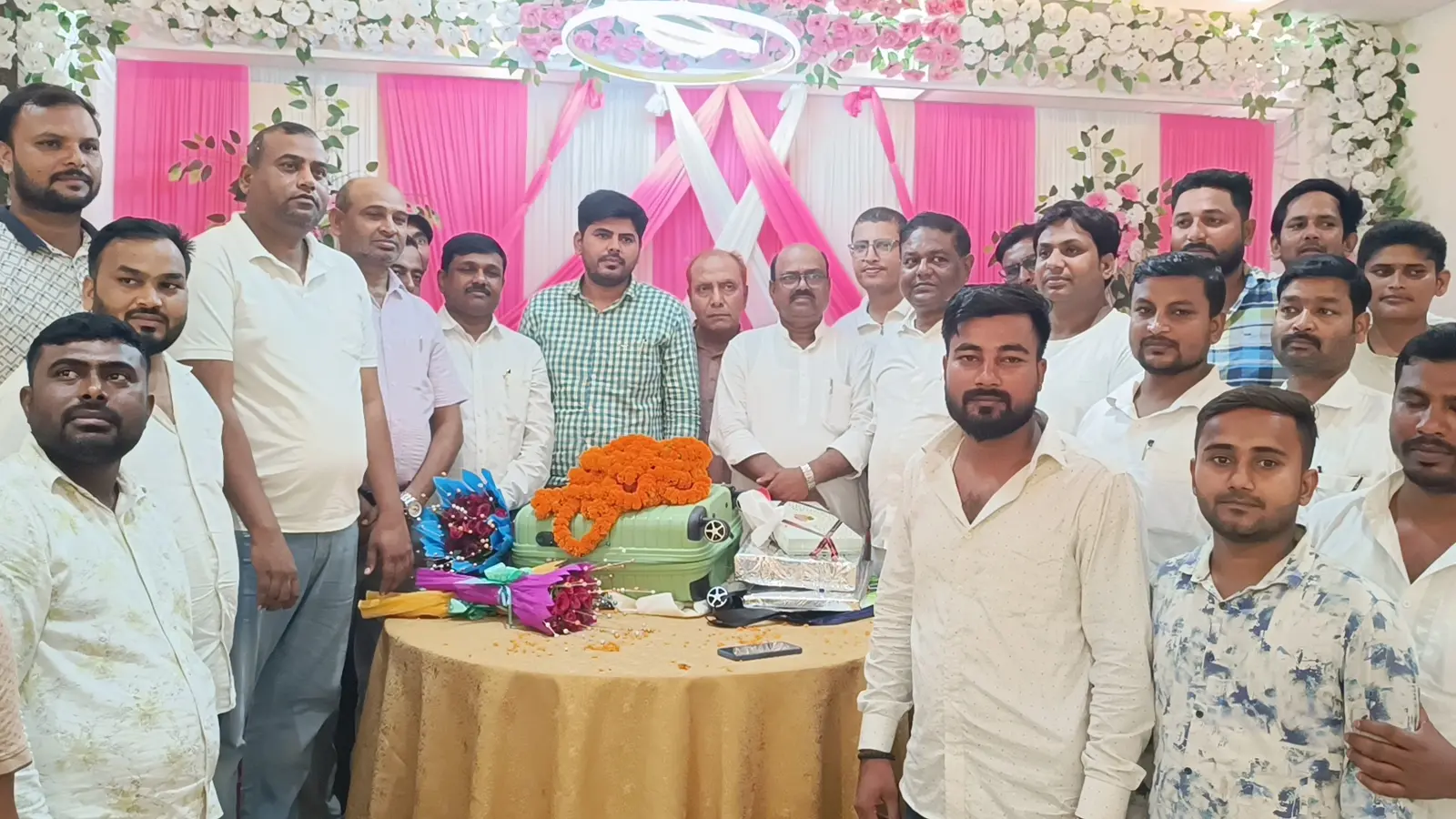 सीवान के मैरवा सीओ राहुल कुमार को भावभीनी विदाई, लोगों ने कार्यकाल को बताया यादगार