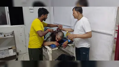 चैनपुर के हाटा बाजार के कपड़ा व्यवसायी भाइयों से मारपीट, बकाया मांगने के विवाद में हुई मारपीट