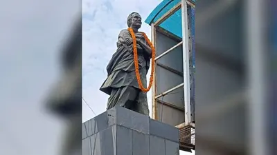 सीवान: पश्चिम बंगाल के रानीगंज में राहुल सांकृत्यायन की प्रतिमा तोड़े जाने पर सीवान के बुद्धिजीवियों में रोष