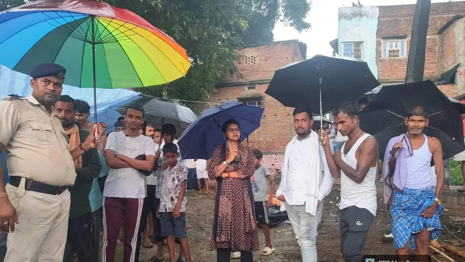 सीवान: नदी में बहे बुजुर्ग का तीसरे दिन भी नहीं मिला सुराग, एसडीआरएफ का सर्च ऑपरेशन जारी