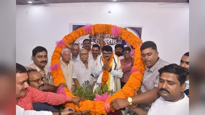 150 सीटों की मंजूरी के बाद आलोक शर्मा का सम्मान, बोले- अंतिम व्यक्ति तक सस्ता और बेहतर इलाज पहुंचाना लक्ष्य
