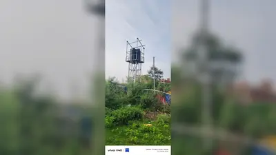 जलमीनार तो खड़ा है, लेकिन सोलर प्लेट व समरसिबल गायब