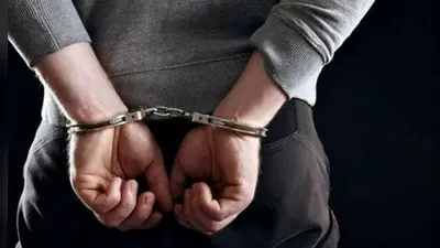 सुरसंड में 21 लीटर देसी-विदेशी शराब के साथ तस्कर गिरफ्तार, बाइक भी जब्त