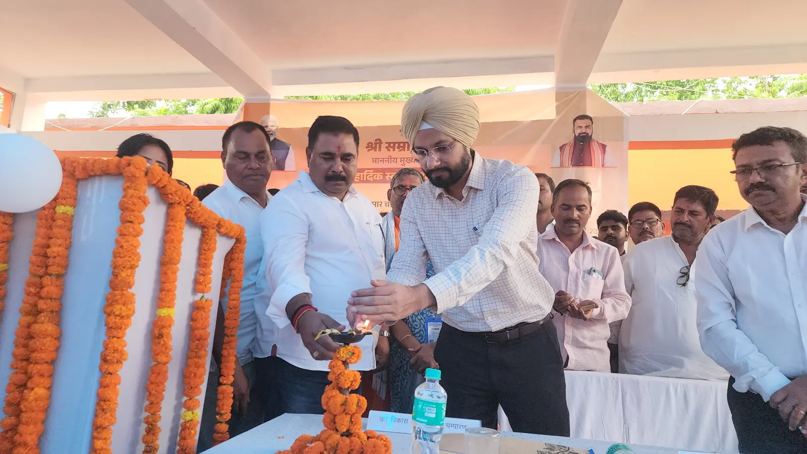 पश्चिम चंपारण के 18 प्रखंडों में सरस्वती विद्या निकेतन मॉडल स्कूलों की शुरुआत, अब सरकारी स्कूलों में मिलेगी आधुनिक शिक्षा